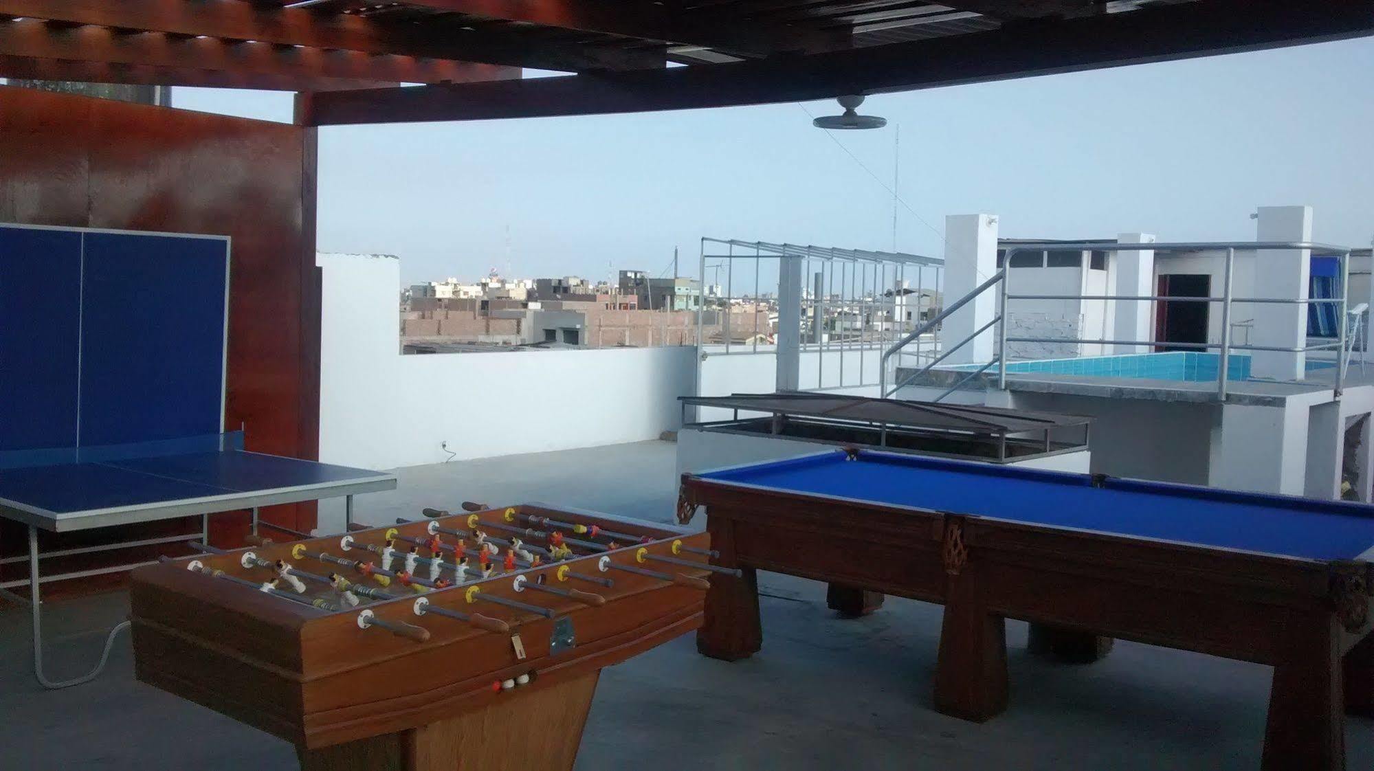 Hospedaje Residencial Santa Ines Trujillo Exterior photo